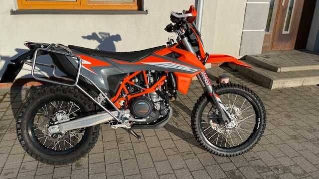KTM 690 R super stan