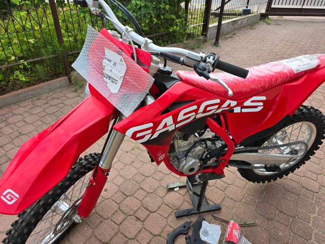 Cross GASGAS MC 250F z 2023 roku NOWY FV BRUTTO