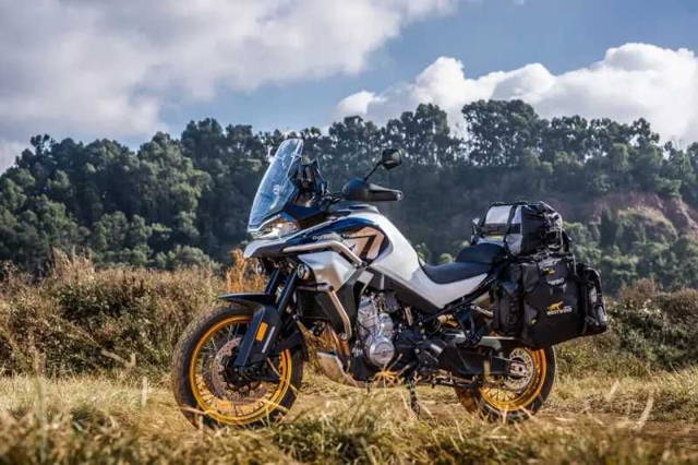 motocykl CF MOTO 800 MT TOURING silnik KTM od ręki TURYSTYK ProMotor