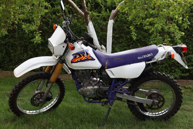Pilnie! Sprzedam motocykl Suzuki DR125SE 1996