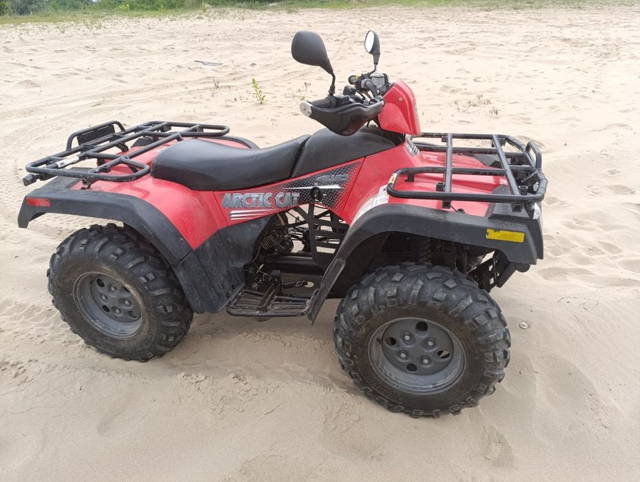 Arctic cat 300 4x4