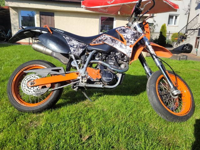 Ktm lc4 640 supermoto