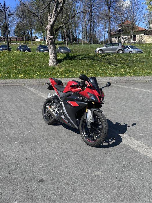Yamaha YZF R125 Akrapovic ABS