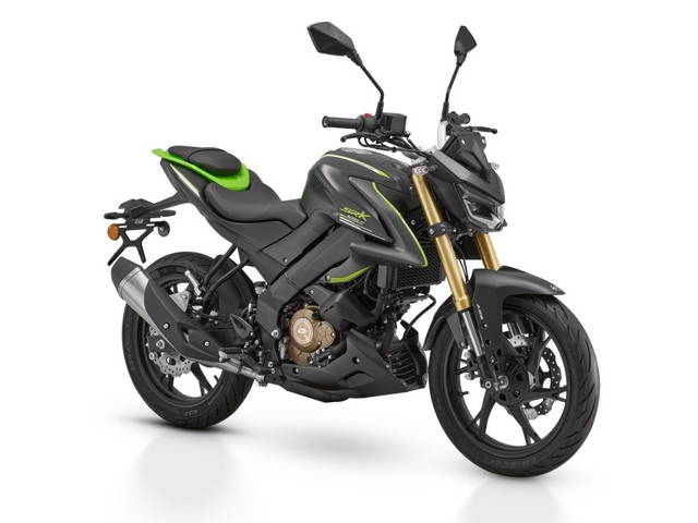 Motocykl Naked QJMOTOR 125 S ,