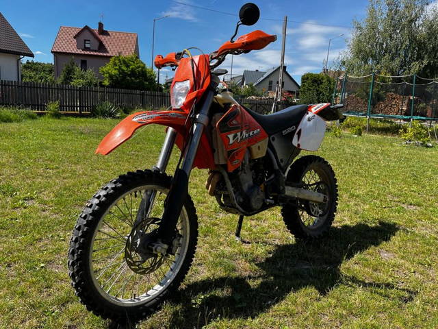Motocykl KTM EXC 520, rozrusznik, zarejestrowany, fa VAT 23%, mocny.
