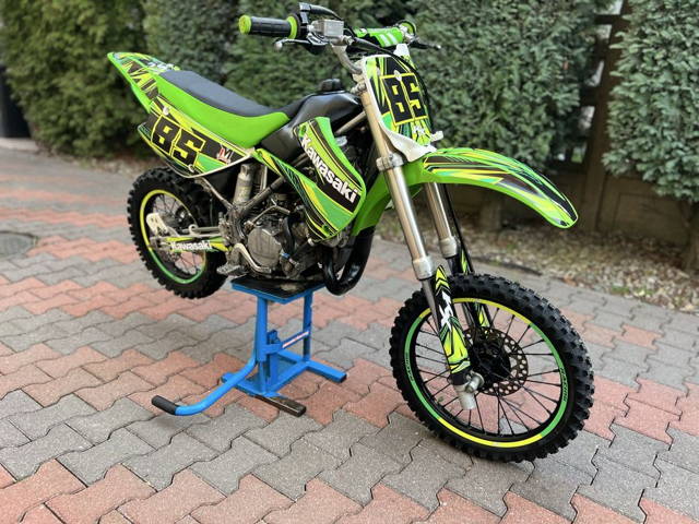 Kawasaki KX 85 Igła 2010 małe koła Transport