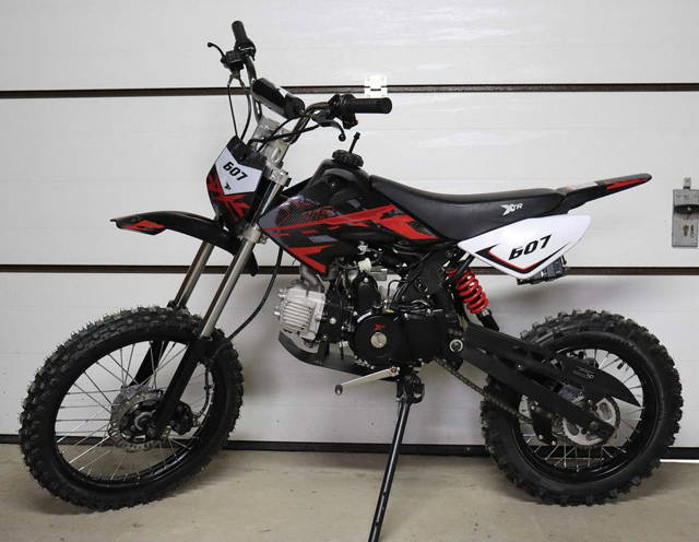 Cross XTR 607 17/14" 125cm3 E-Start na gwarancji 2 sztuki