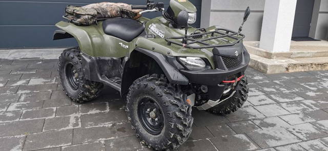 Quad Suzuki King 700. Stan jak nowy. Plug, Zarejestrowany