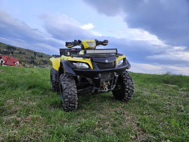 Suzuki kingquad 700
