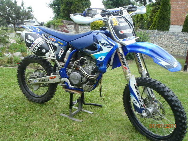 Yamaha YZF 250 CROSS