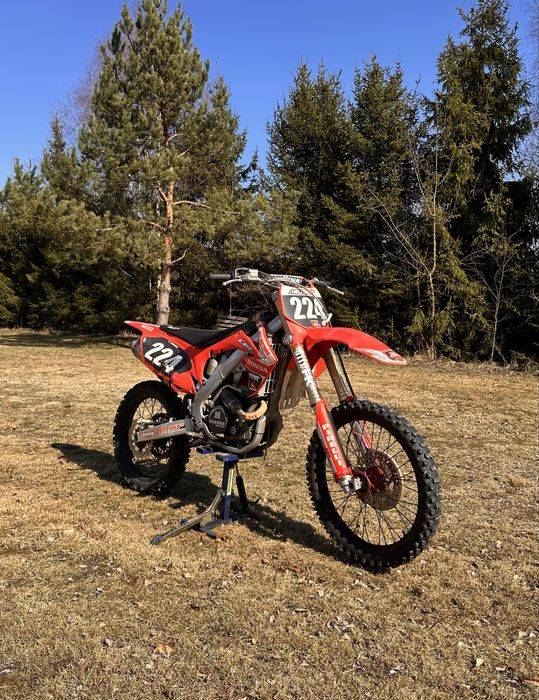 Honda CRF 250.