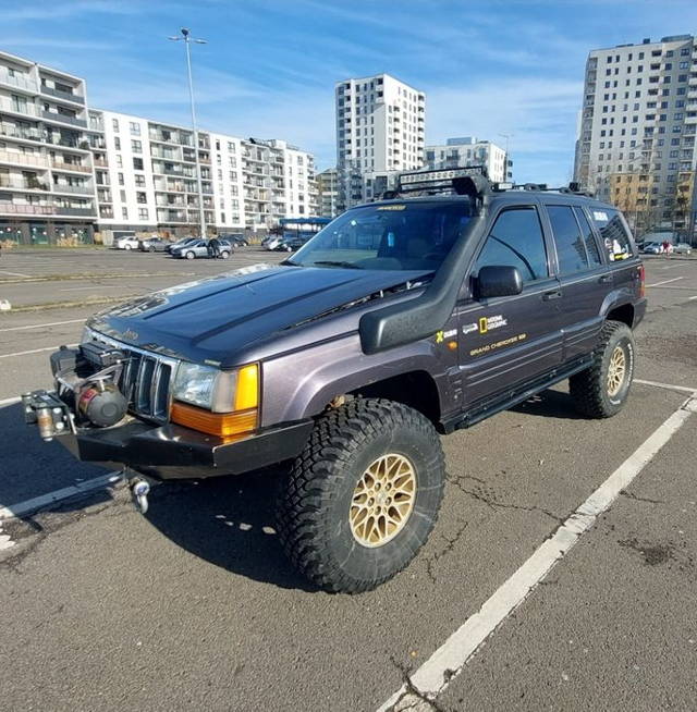 Jeep Grand Cherokee ZJ ZG V8 5.2 off road lift wyciągarka snorkel LED