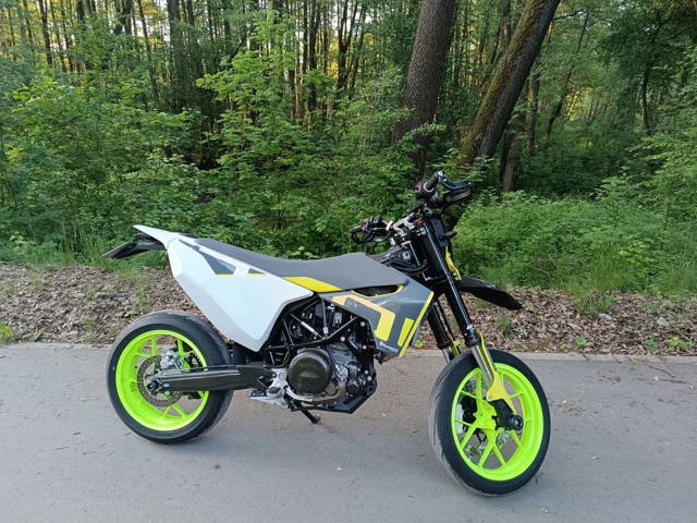 Husqvarna 701 SM Salon Polska