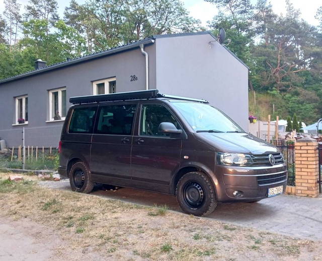 VW MULTIVAN Wyprawówka Kamper Van T5 LIFT SILNIK 2.0 TDI 140KM CR