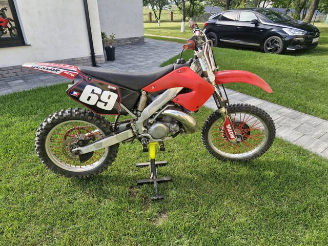 Honda cr 250r  2000r
