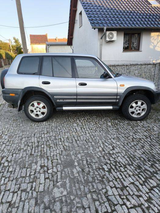 Sprzedam toyotę RAV4 1gen lub zamienię za cross/enduro 250