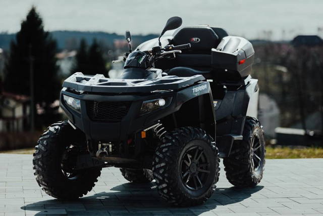 Quad Arctic cat alterra 700 long 4x4 canam cf moto grizzly