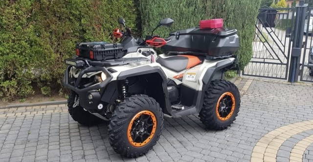 Can-am autlander rok 2022 ,     3000km kupiony w polskim salonie
