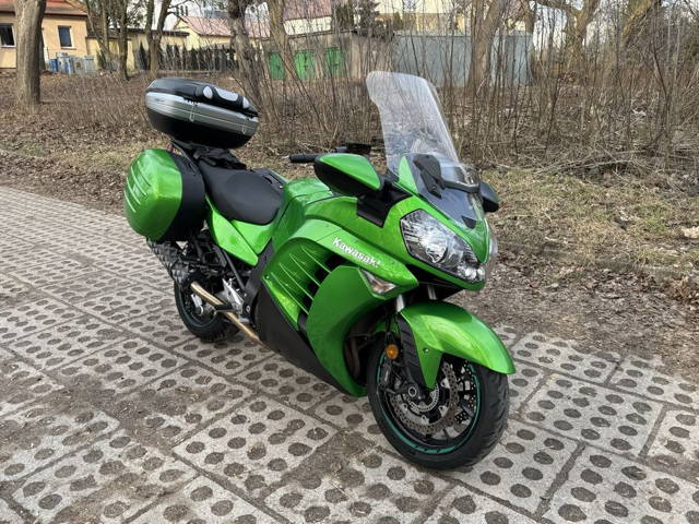 Kawasaki Gtr 1400,Gtr1400 od motocyklisty , serwis , nowe opony.