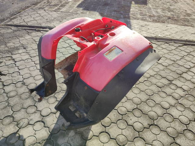 Błotnik plastik tył tylny honda TRX 250 fourtrax lampa tył