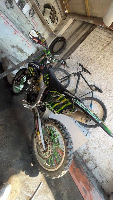 Kawasaki Kx450f.