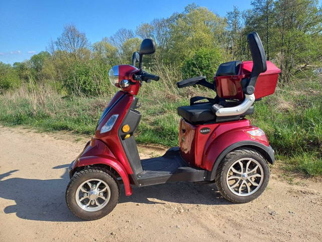 Pojazd elektryczny Rolektro E-Quad 25