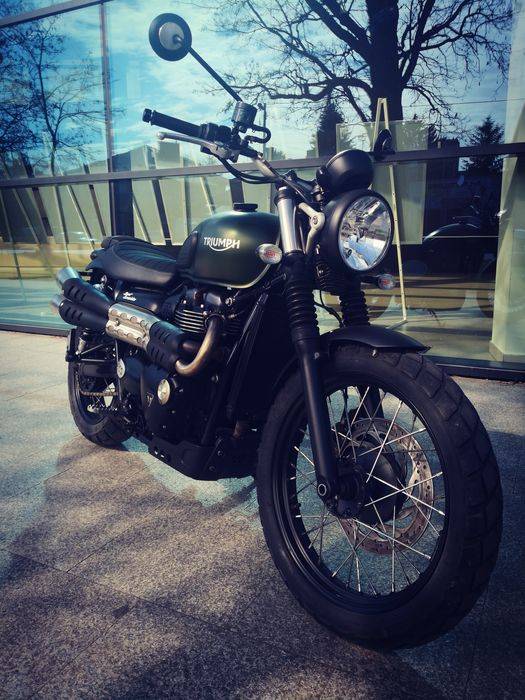 Triumph Street Scrambler 900 Bonneville T100 T120  xc xe