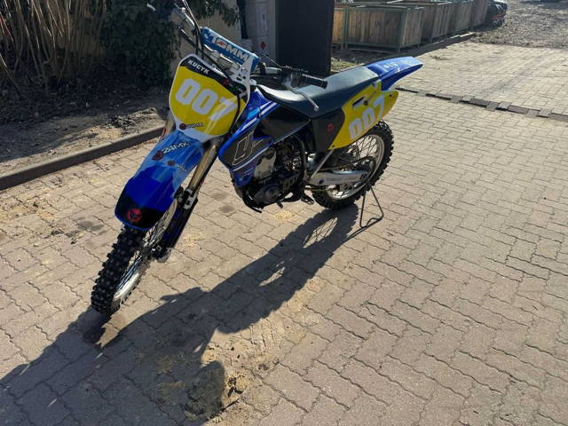 Yamaha yz250F 2001r