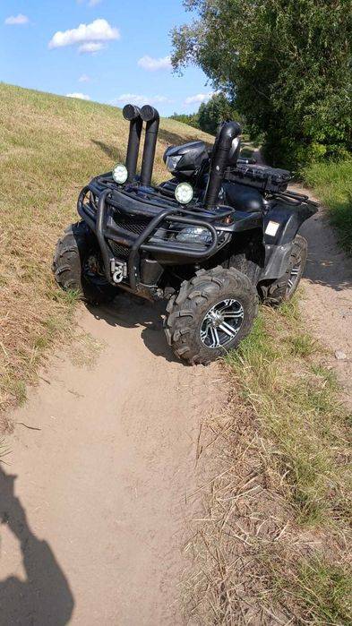 Suzuki King Quad 700, pług, wyciągarka ,dodatkowy zestaw kół