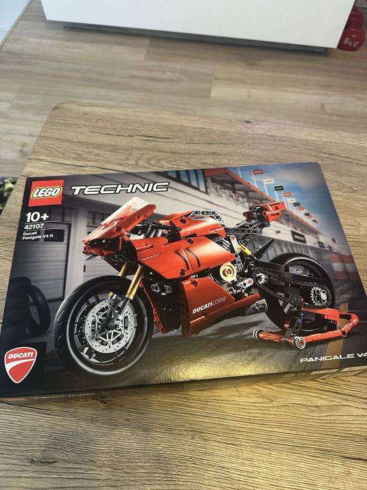 Lego Ducati panigale 42107