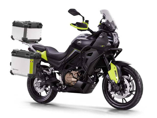 Motocykl QJMOTOR SVT 650 yamaha zontes cf moto benelli quadon pl