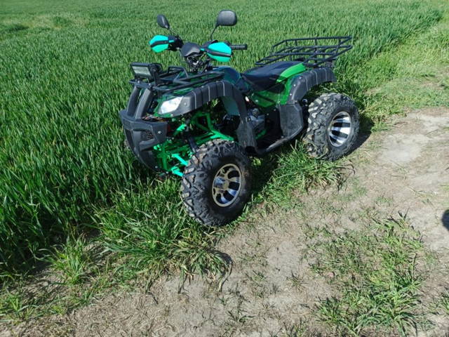 Quad 250 jak nowy