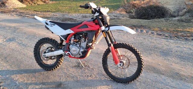 SWM RS300R
2019 r
116 mth od nowości
Wydech arrow, najmocniejsza mapa