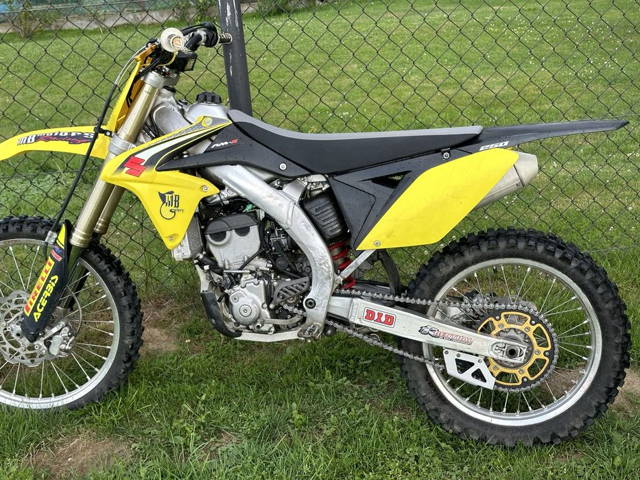 Suzuki RMZ 250 4t