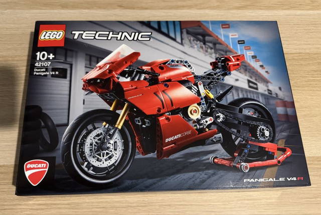 LEGO 42107 - Ducati Panigale V4 R (nowe)