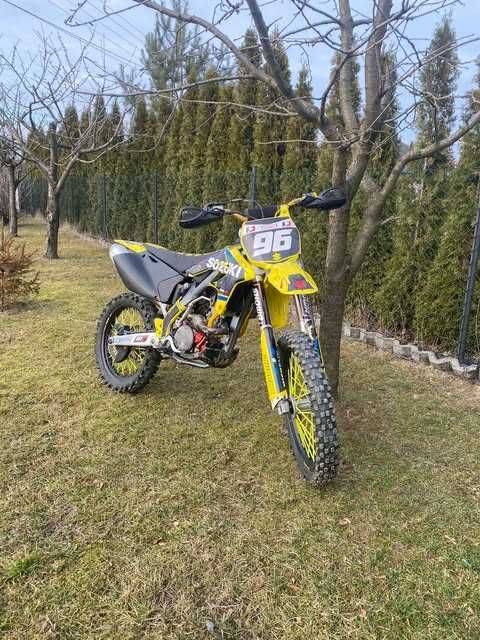 Suzuki rmz 250..