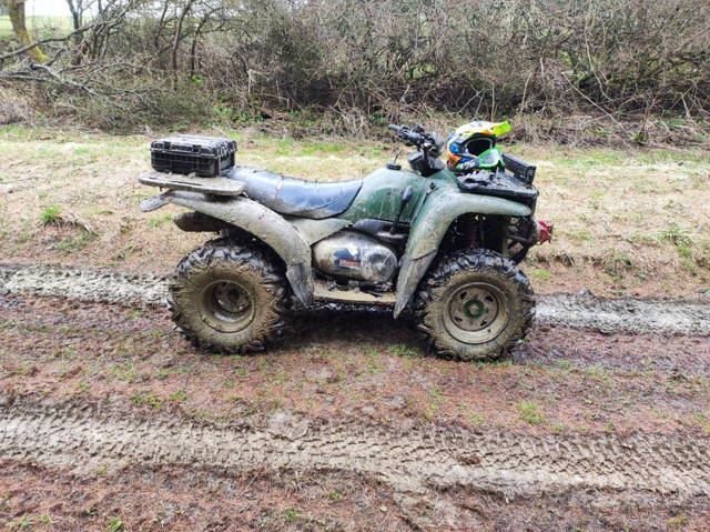 Quad kawasaki 400kvf