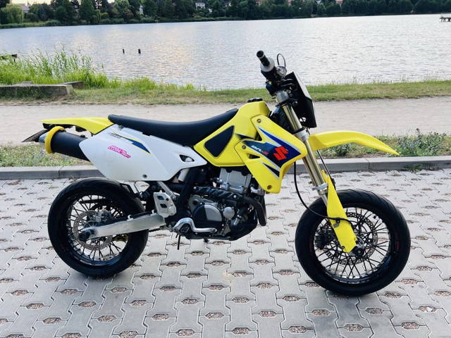 Suzuki DRZ 400 SM na A2  (supermoto,ktm,husqvarna)