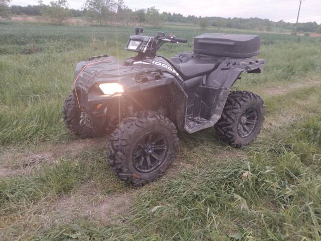 Polaris Sportsman 1000R 4x4 20r EPS