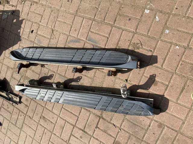 Toyota land cruiser 120 3 drzwi progi stopień prawy