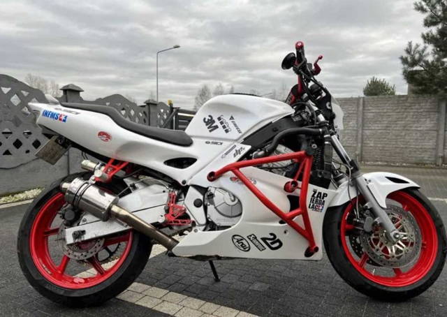 honda cbr 600 f3 stunt