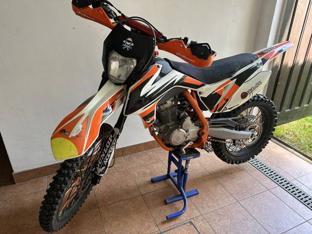 Diabolini 250  xmotos kayo asix