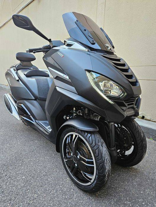 Piaggio Mp3, trójkołowce, 300, 400, 500 cm3 poj , NA KAT B.