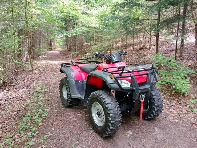 Sprzedam Honda Fourtrax 400 Zadbana