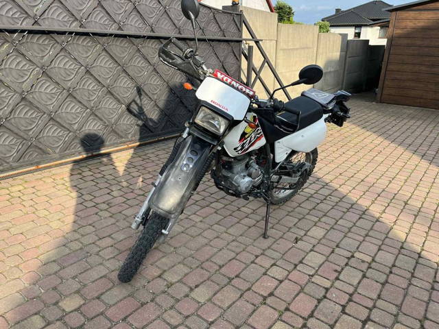 Motocykl Honda XLR
