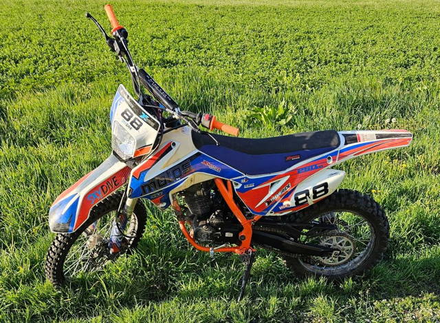 Cross xmotos xb 88 o pojemności 250