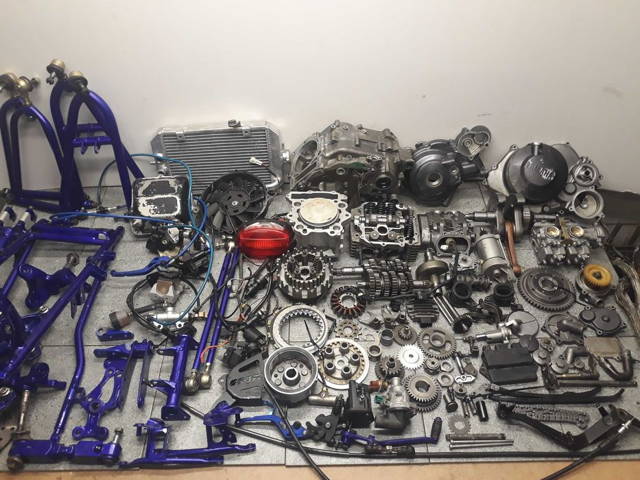 yamaha raptor 660 silnik kartery skrzynia wal pokrywa gaznik balans