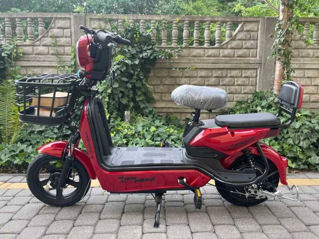 NOWY SKUTER ELEKTRYCZNY 250 WAT e-Golden Duży Koszyk Ledy Raty Dostawa