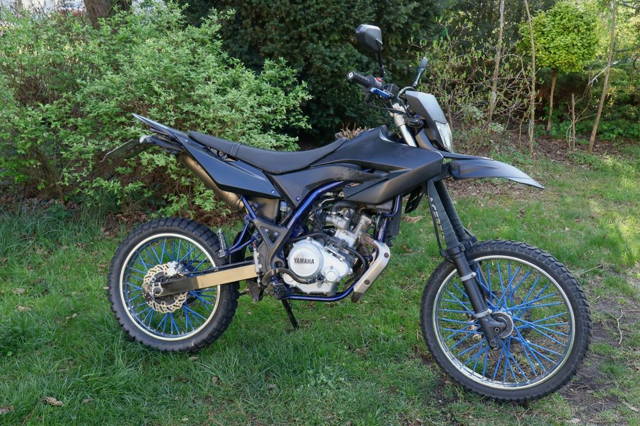 Yamaha WR 125R 2010 PILNE