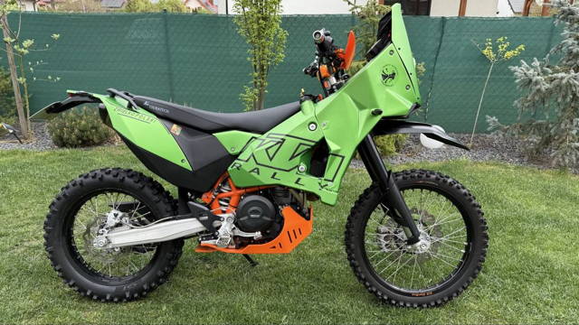 KTM 690 Rally 2013 euro3, evo1 kit Akrapovic